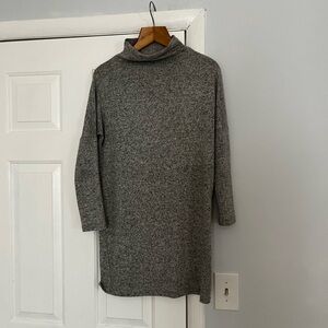Women's Grey Turtleneck Tunic Sweater - Casual Long Sleeve